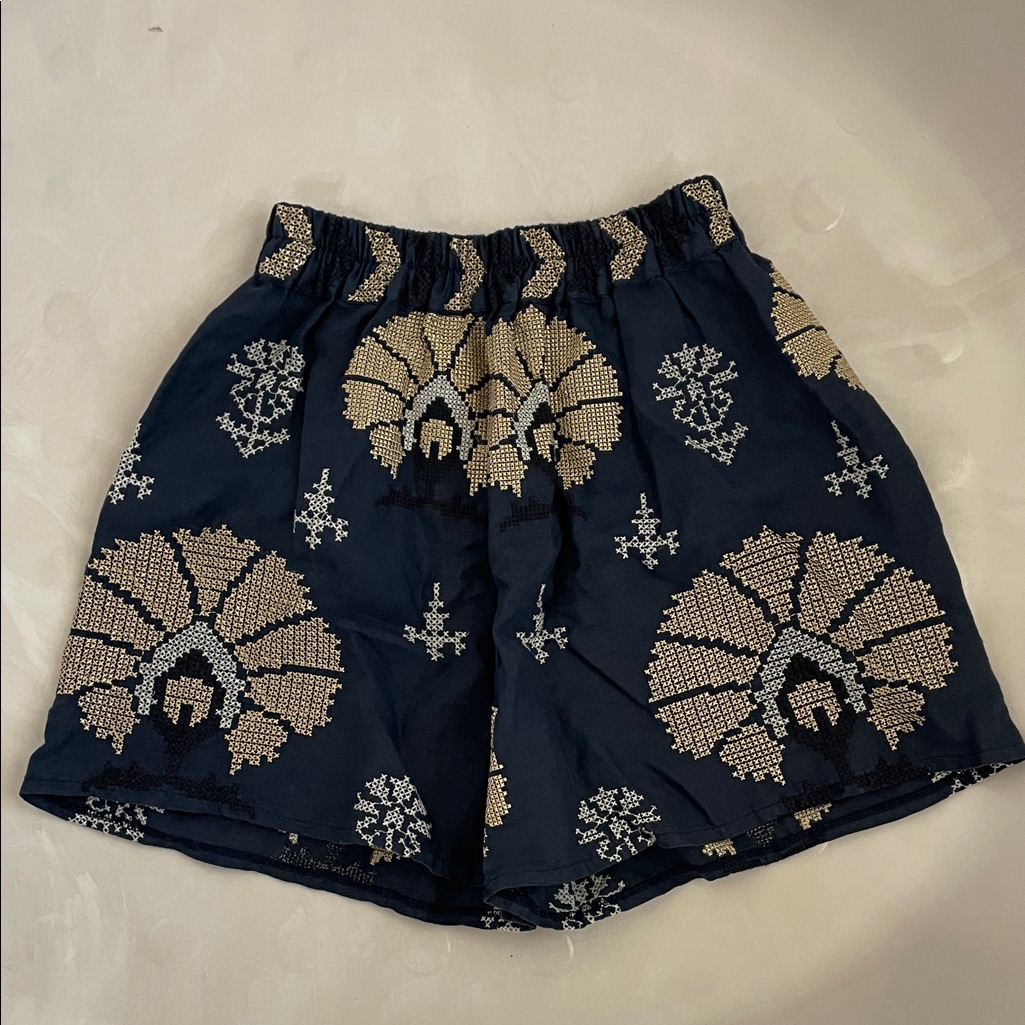 Greek Archaic Kori Floral Patterned Women's Shorts